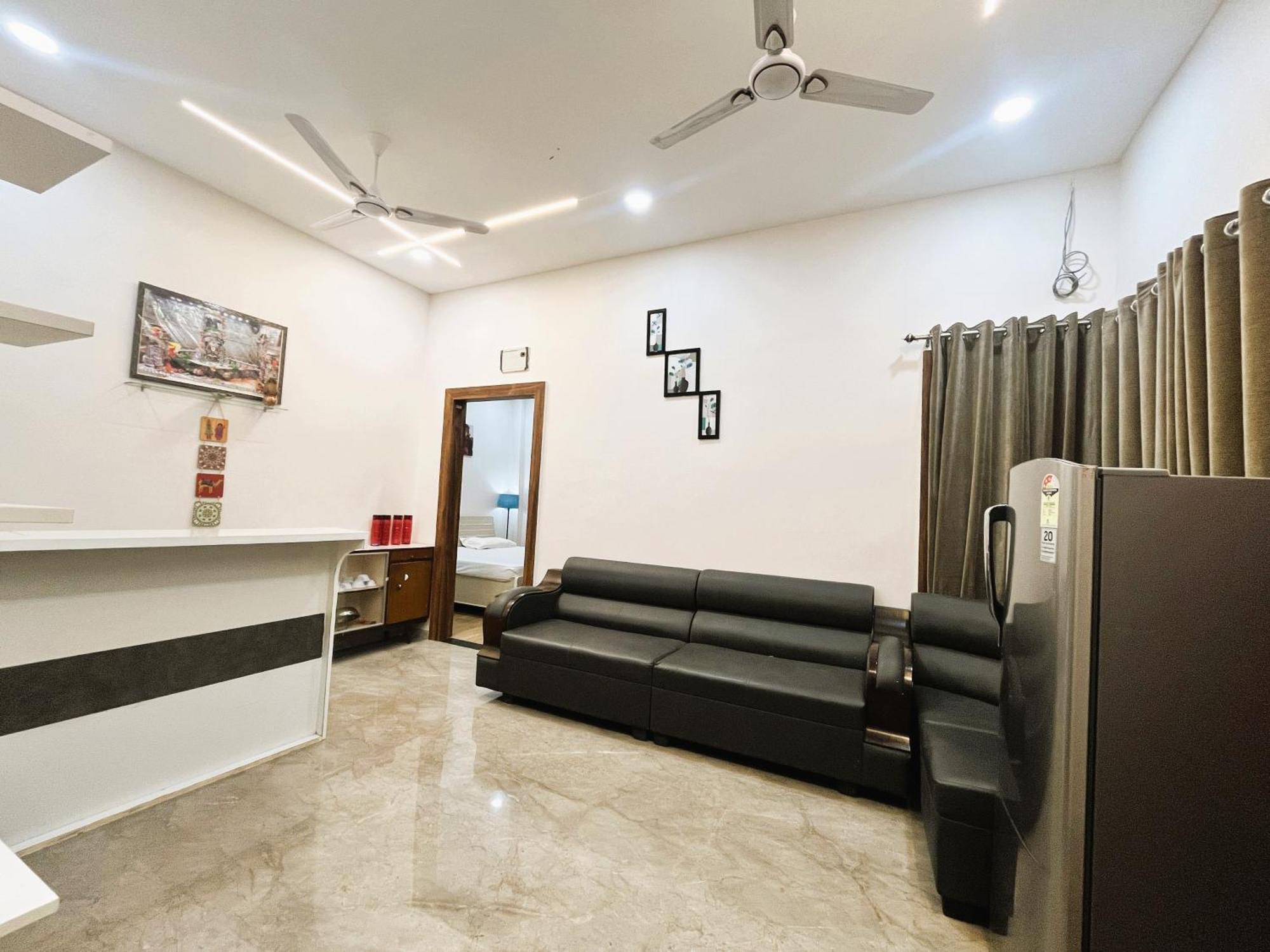 Shree Stay Inn Luxe' Holiday Home Ujaim Exterior foto