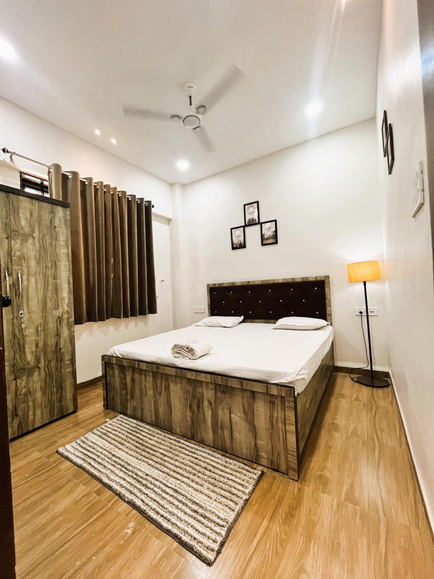 Shree Stay Inn Luxe' Holiday Home Ujaim Exterior foto