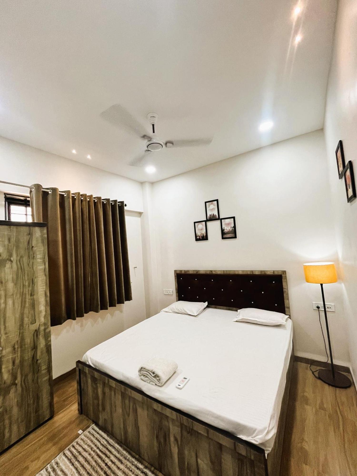 Shree Stay Inn Luxe' Holiday Home Ujaim Exterior foto