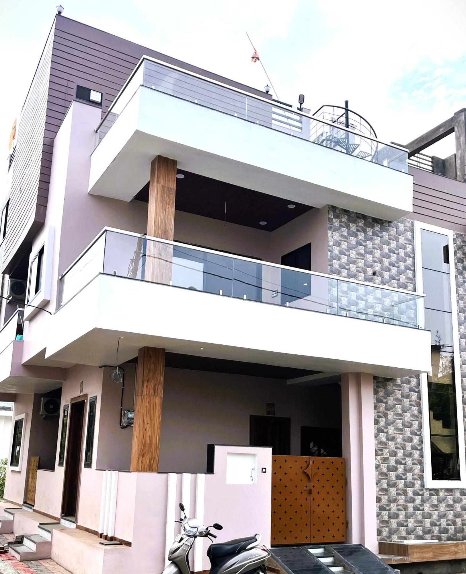 Shree Stay Inn Luxe' Holiday Home Ujaim Exterior foto
