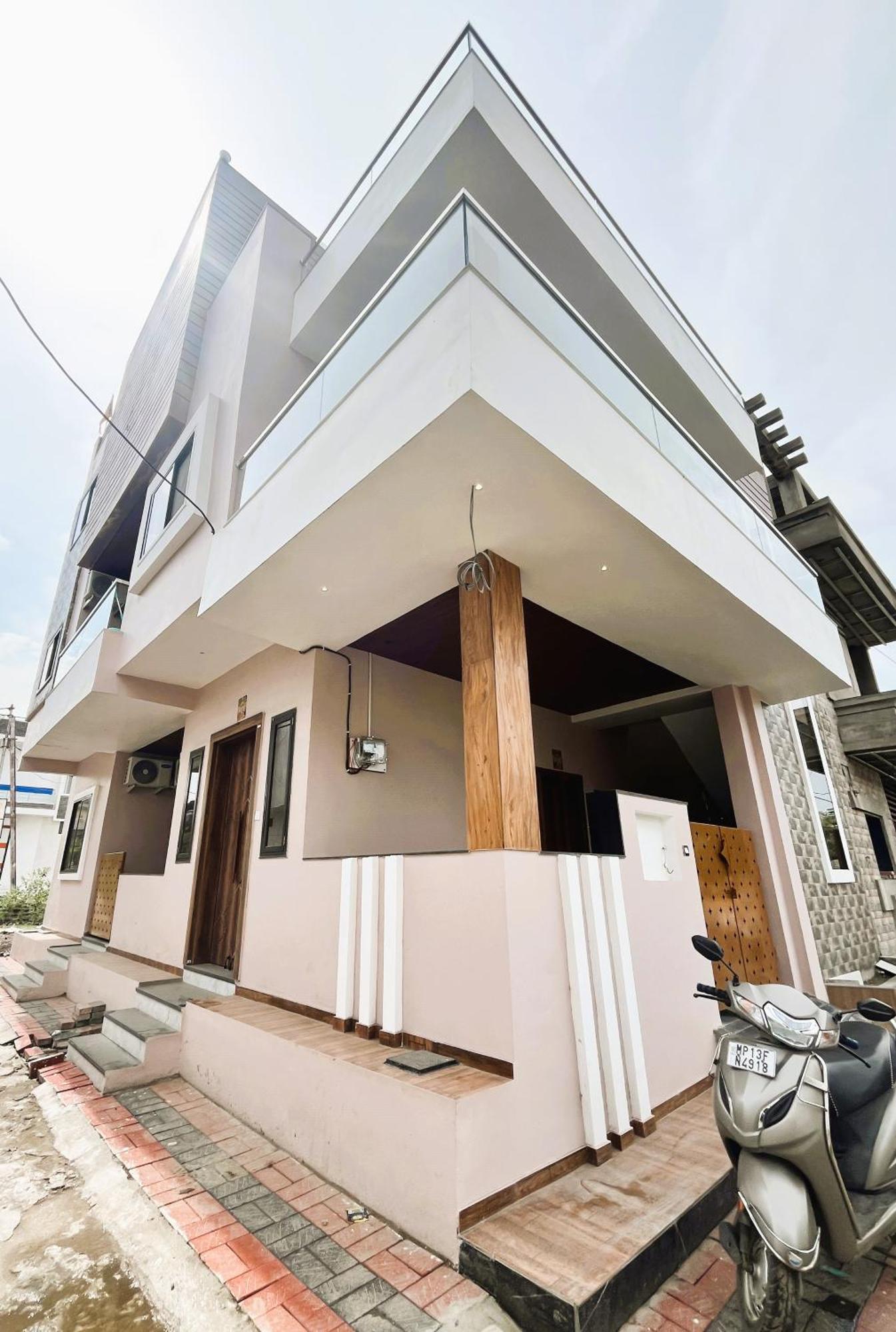 Shree Stay Inn Luxe' Holiday Home Ujaim Exterior foto